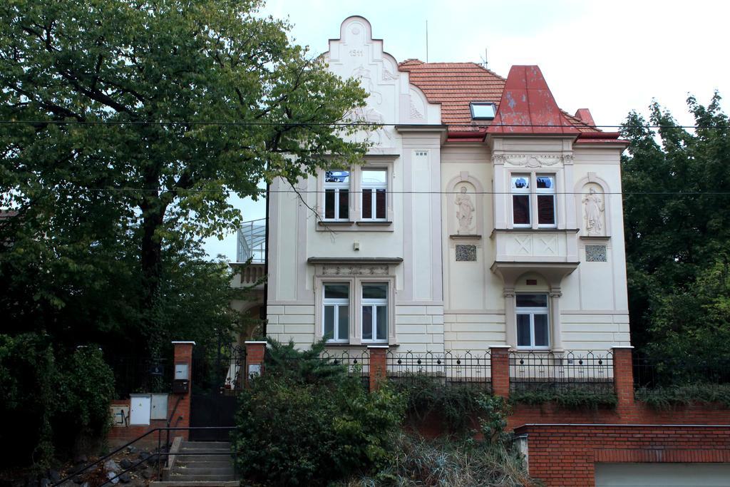 Historic Villa Apartments Prague Luaran gambar