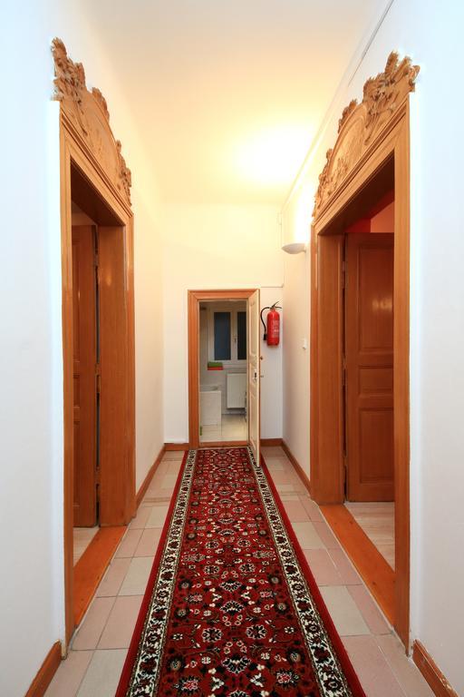 Historic Villa Apartments Prague Bilik gambar
