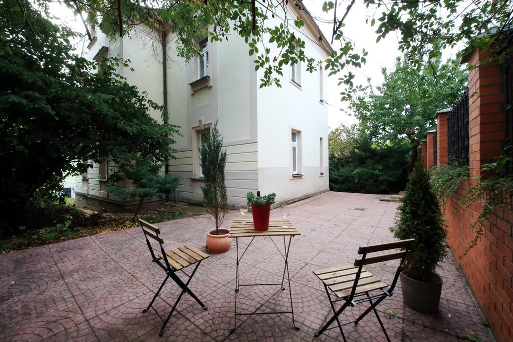 Historic Villa Apartments Prague Bilik gambar