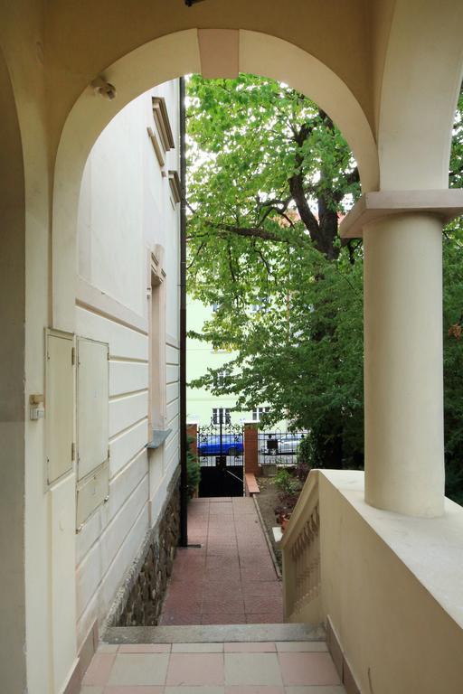 Historic Villa Apartments Prague Bilik gambar