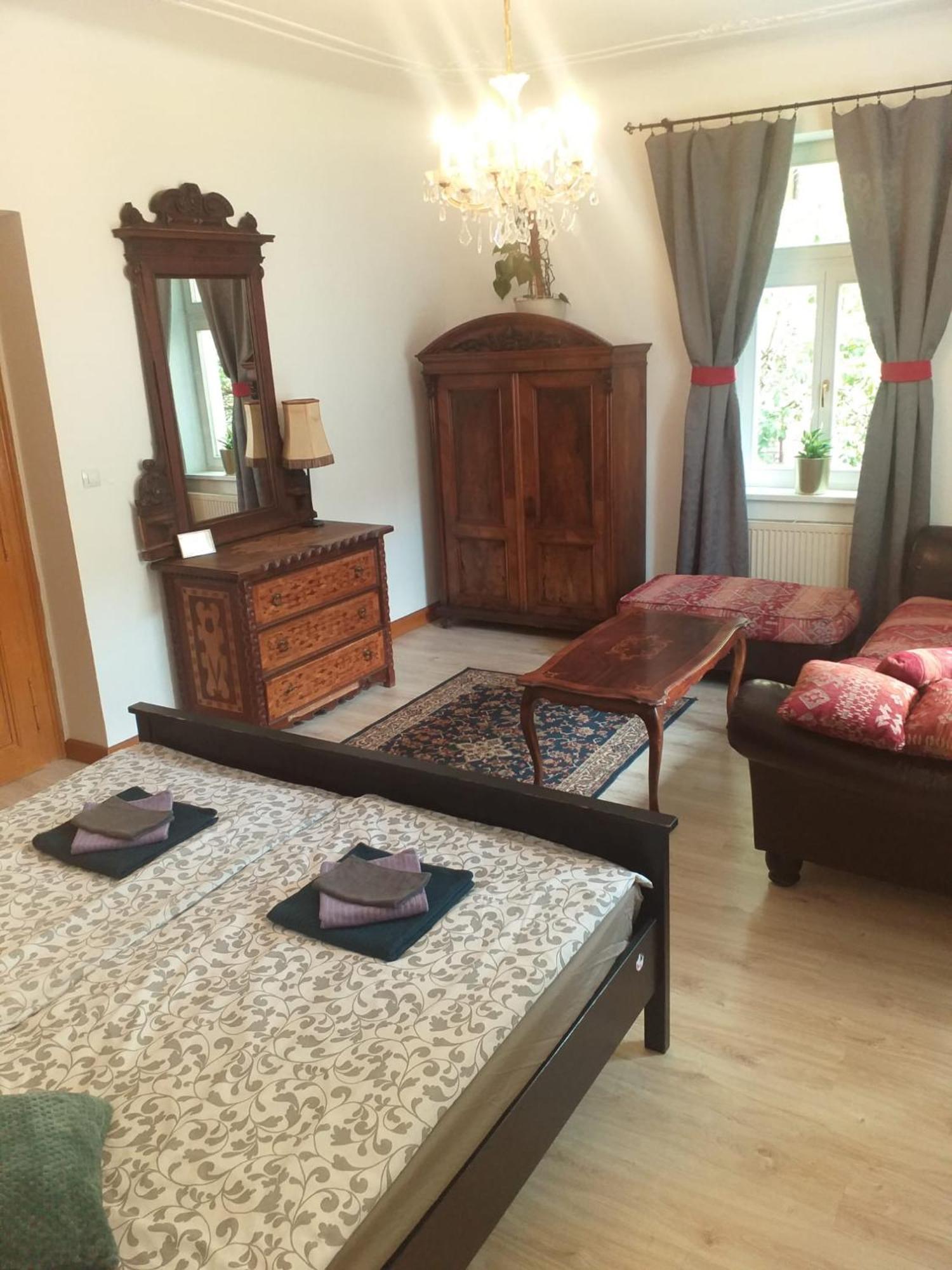 Historic Villa Apartments Prague Luaran gambar